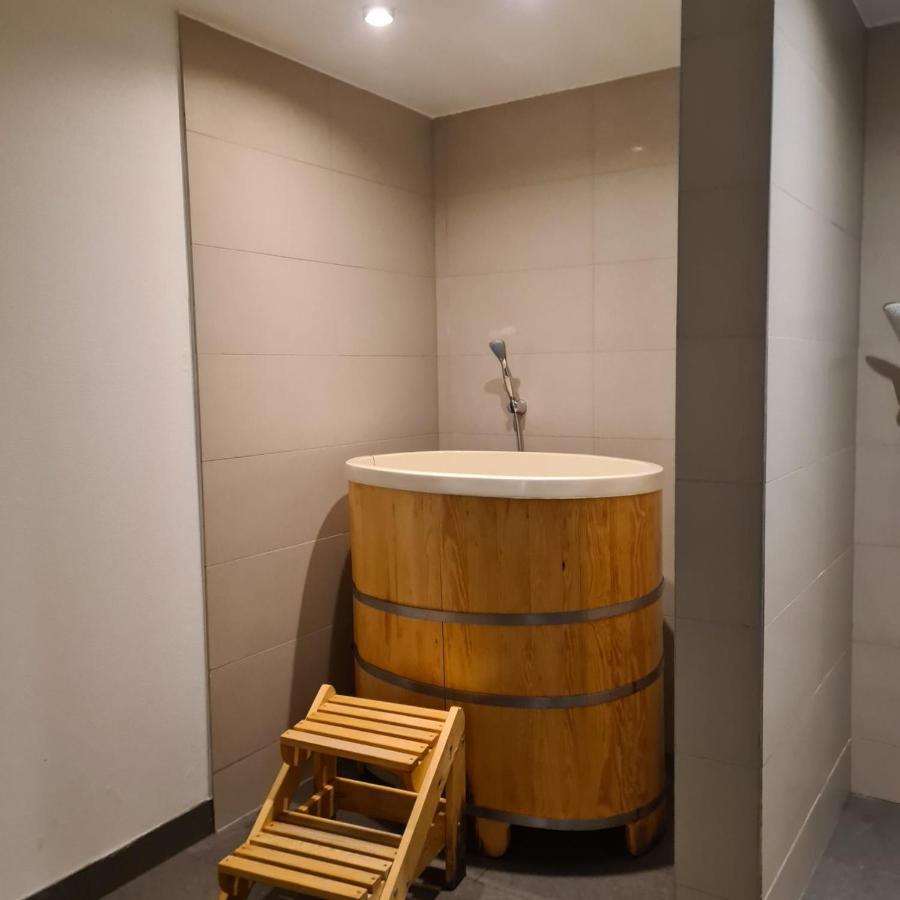 Apartament Czarna Gora Bormio 2 Sienna  Esterno foto